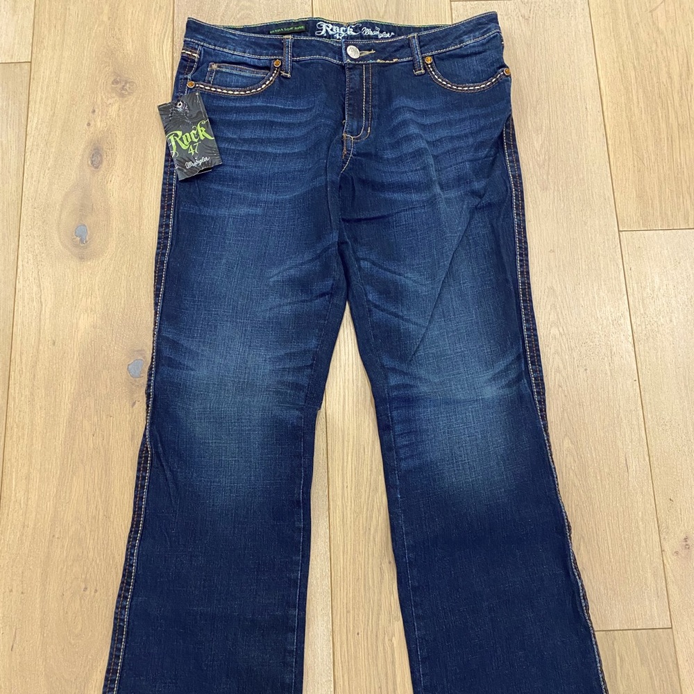NWT ROCK 47 BY WRANGLER 31x34 MSRP $89.00